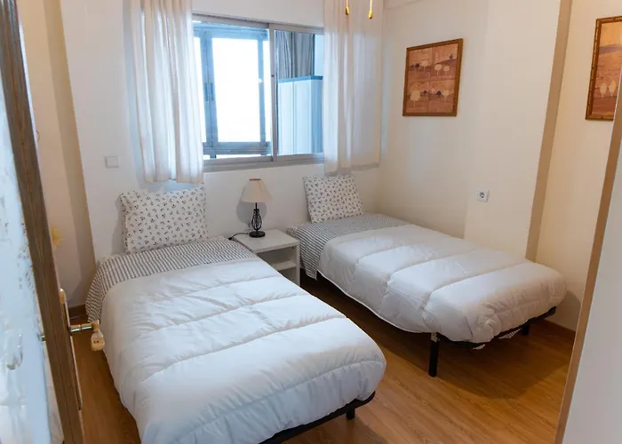 Anna Sun * בנידורם